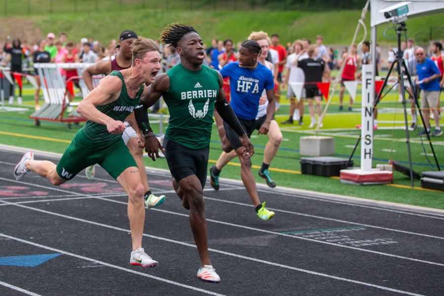 2022 MHSAA Division 2 track and field state final highlights, champs, more