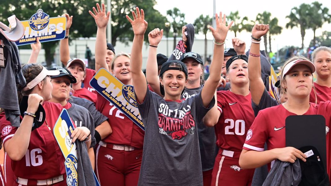 Road to the 2022 WCWS NCAA softball regionals predictions and bracket