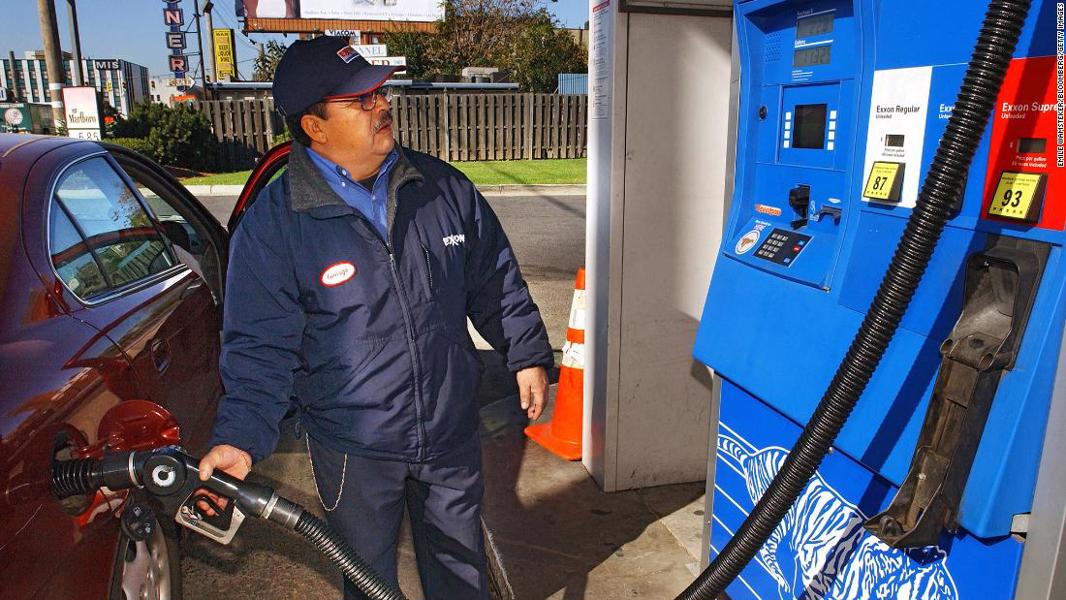 Why New Jersey and Oregon still don't let you pump your own gas