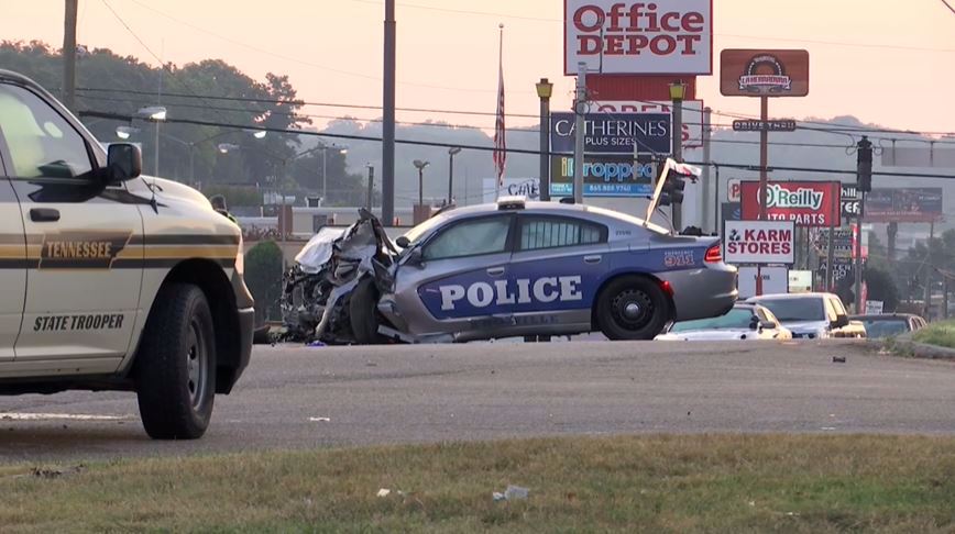 knoxville-officer-involved-in-august-2021-fatal-crash-resigns