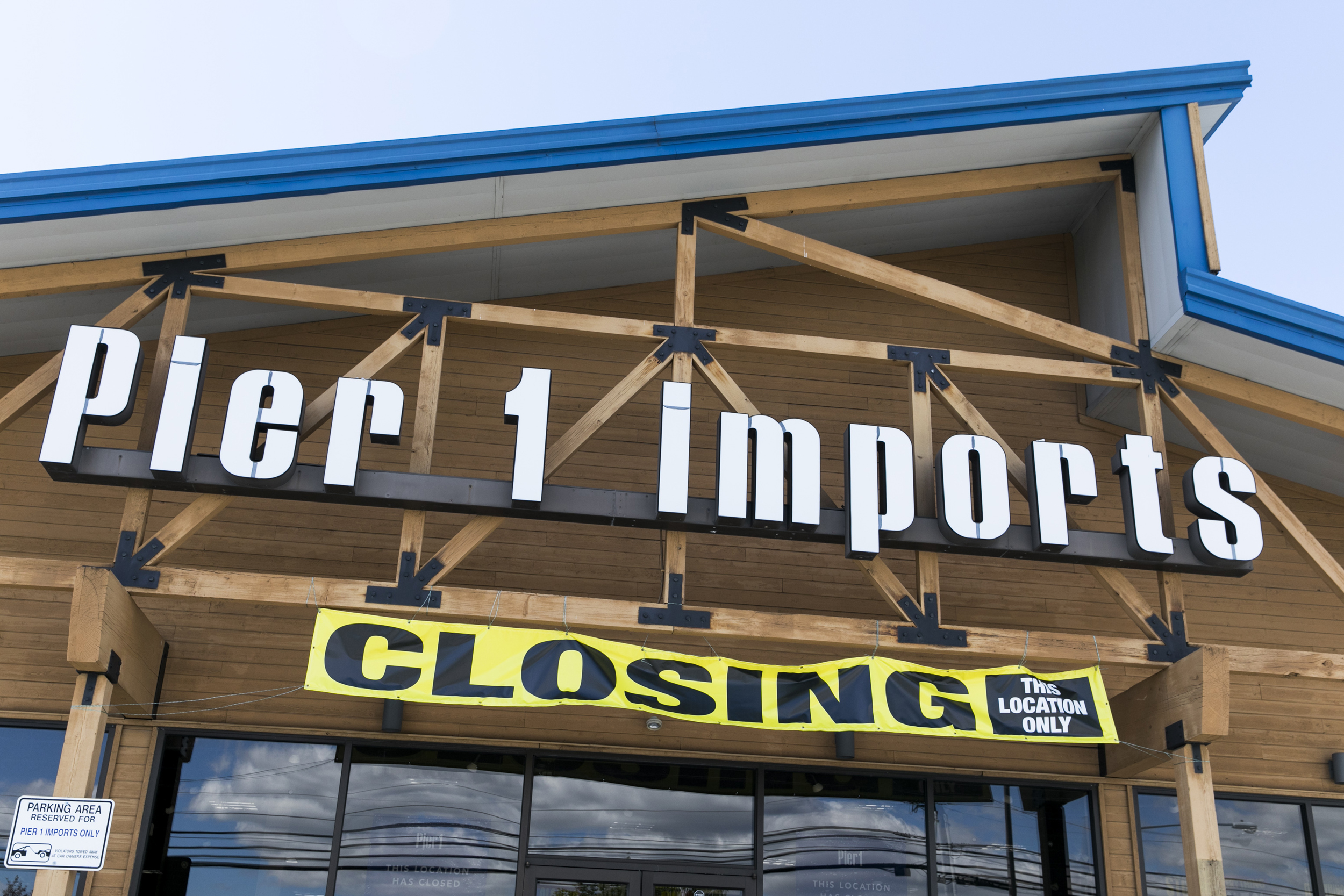 Pier 1 Imports Asks Court to Close All Stores