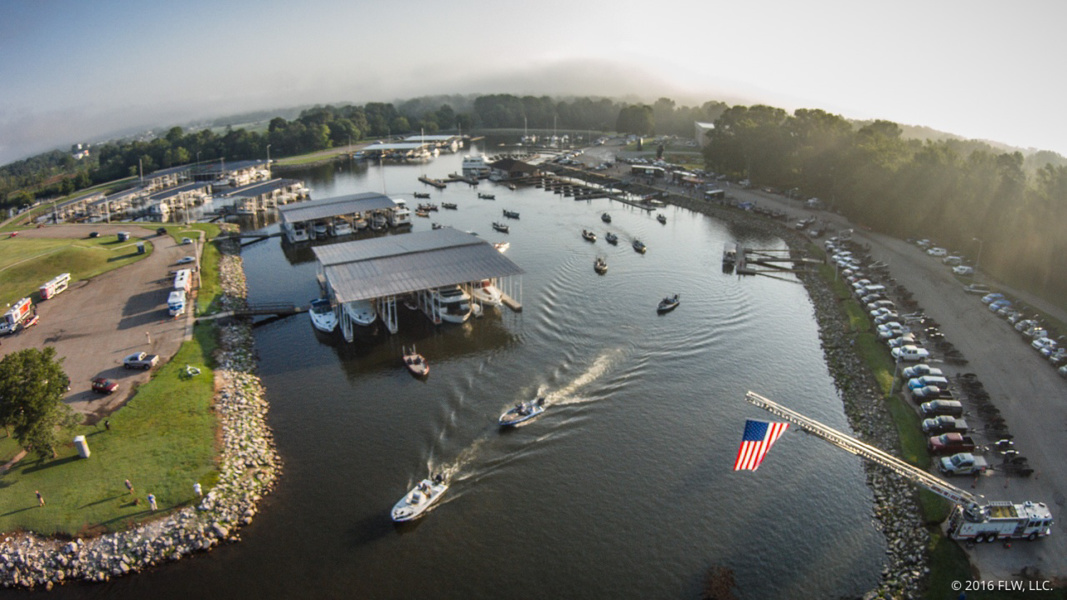 hundreds-kick-off-region-bass-fishing-championship-in-decatur