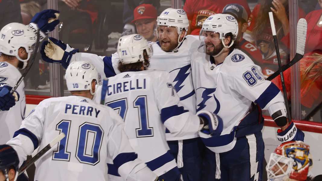 Tampa Bay Lightning plane